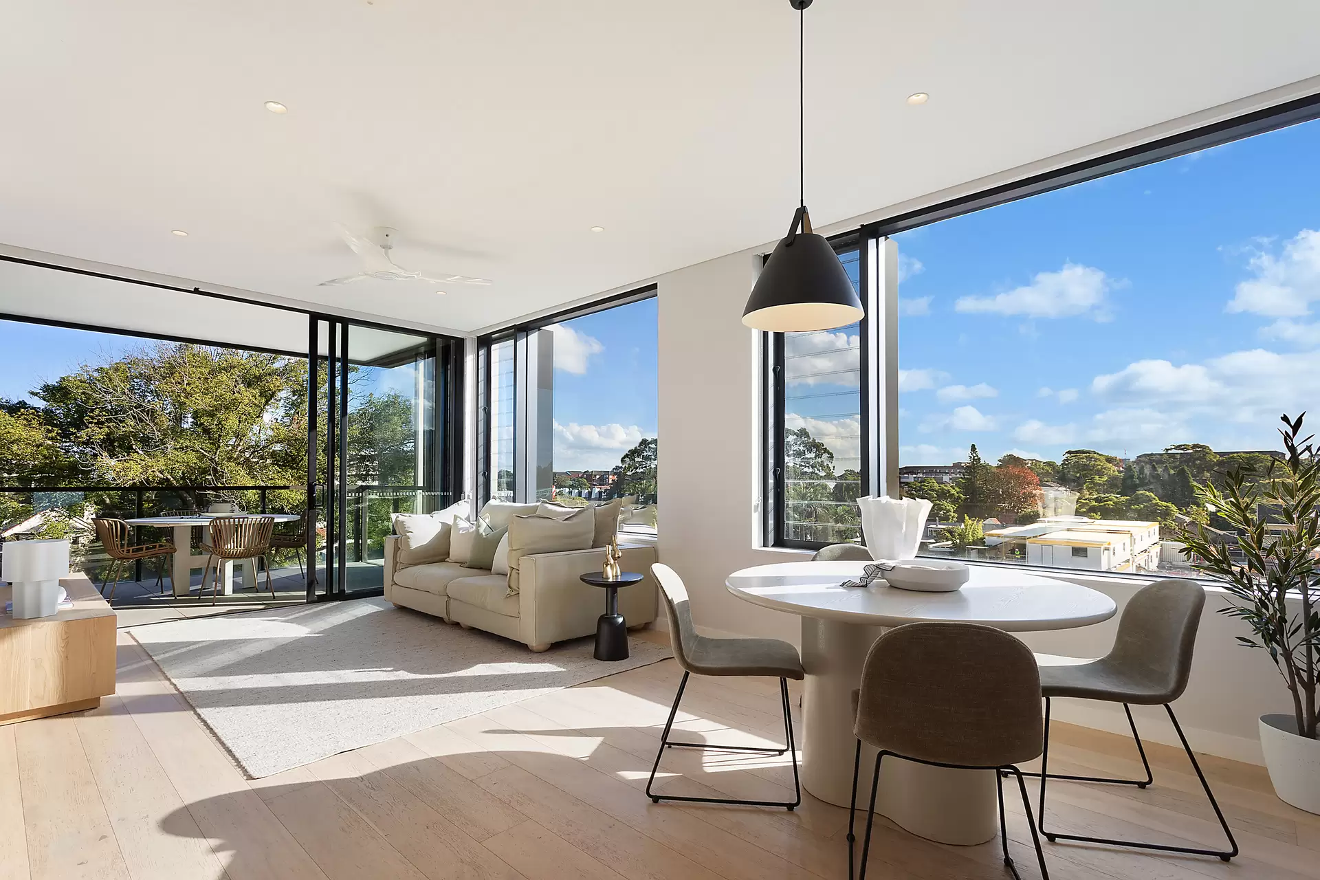 311/3 Young Street, Randwick Sold by Sydney Sotheby's International Realty - image 1