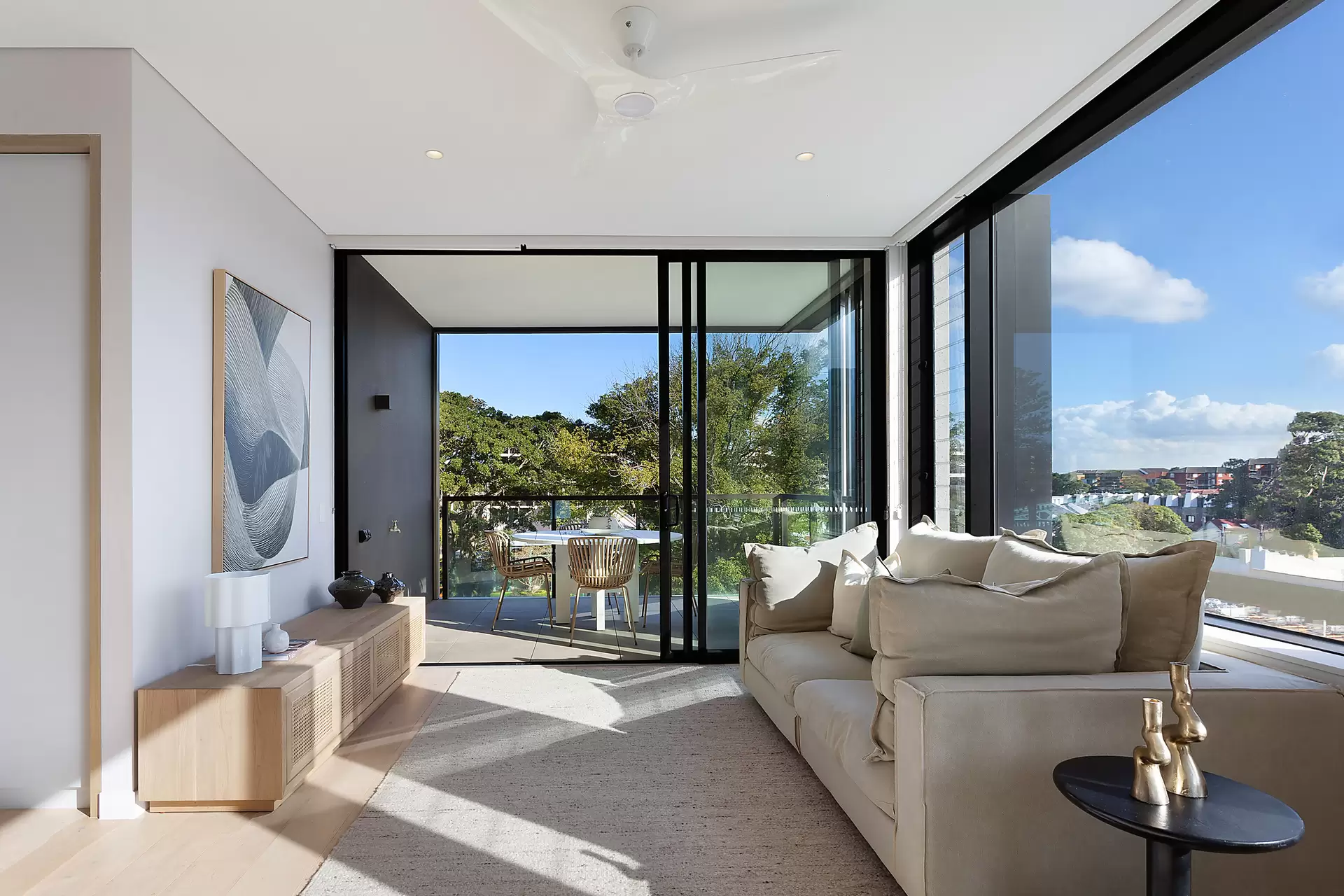 311/3 Young Street, Randwick Sold by Sydney Sotheby's International Realty - image 4