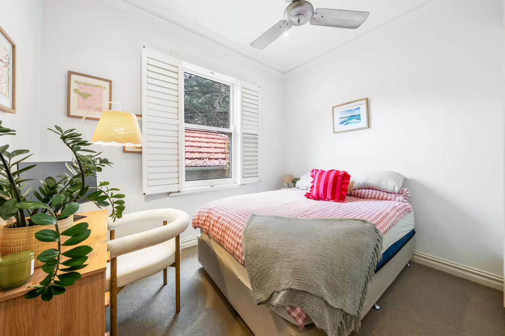 3 /52-54 Blenheim Street, Queens Park Leased by Sydney Sotheby's International Realty - image 1