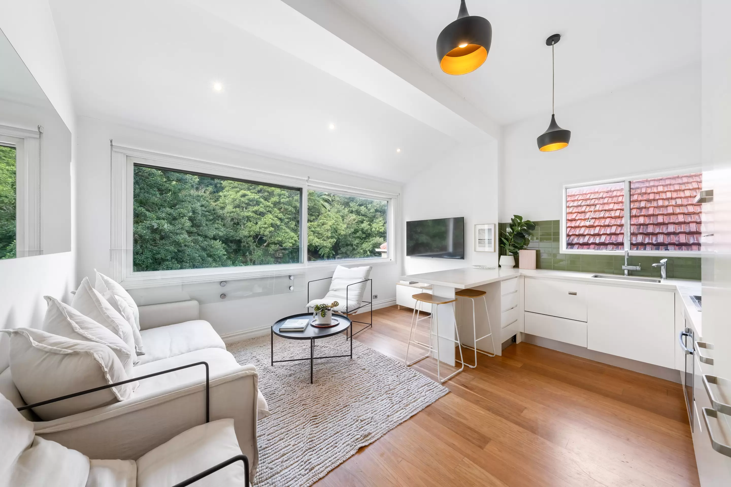 3 /52-54 Blenheim Street, Queens Park Leased by Sydney Sotheby's International Realty - image 1