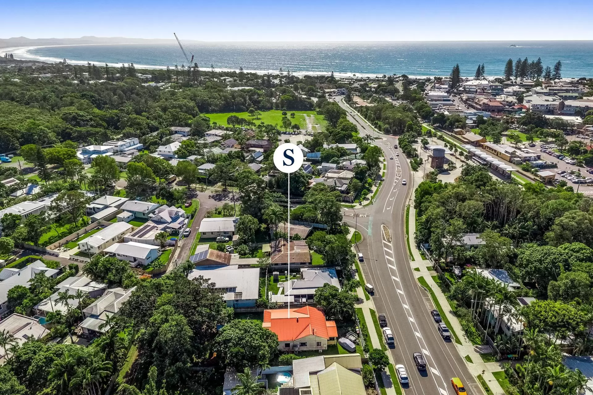72 Butler Street, Byron Bay For Sale by Sydney Sotheby's International Realty - image 2