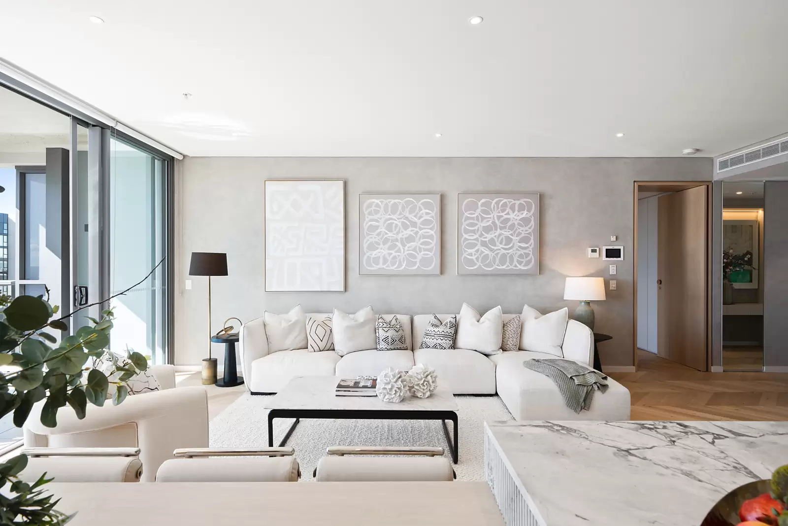 3372/65 Tumbalong Boulevard, Haymarket For Sale by Sydney Sotheby's International Realty - image 4