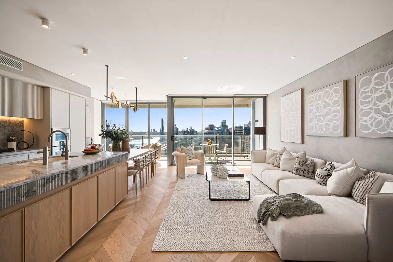 3372/65 Tumbalong Boulevard, Haymarket For Sale by Sydney Sotheby's International Realty - image 2