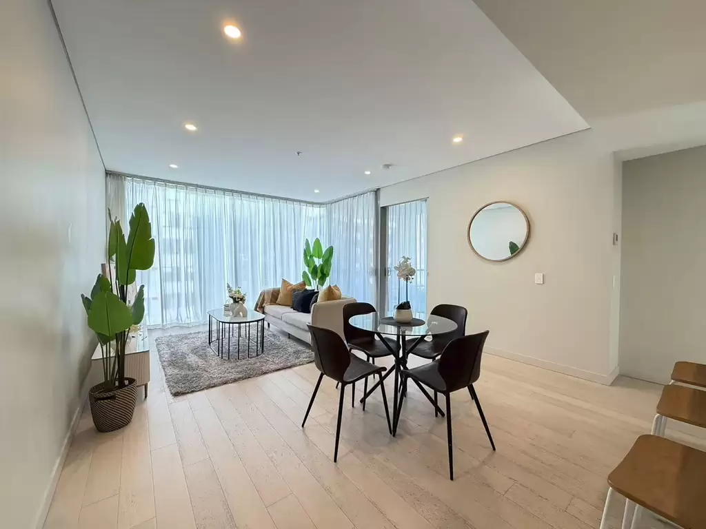 601/350 Oxford Street, Bondi Junction For Sale by Sydney Sotheby's International Realty
