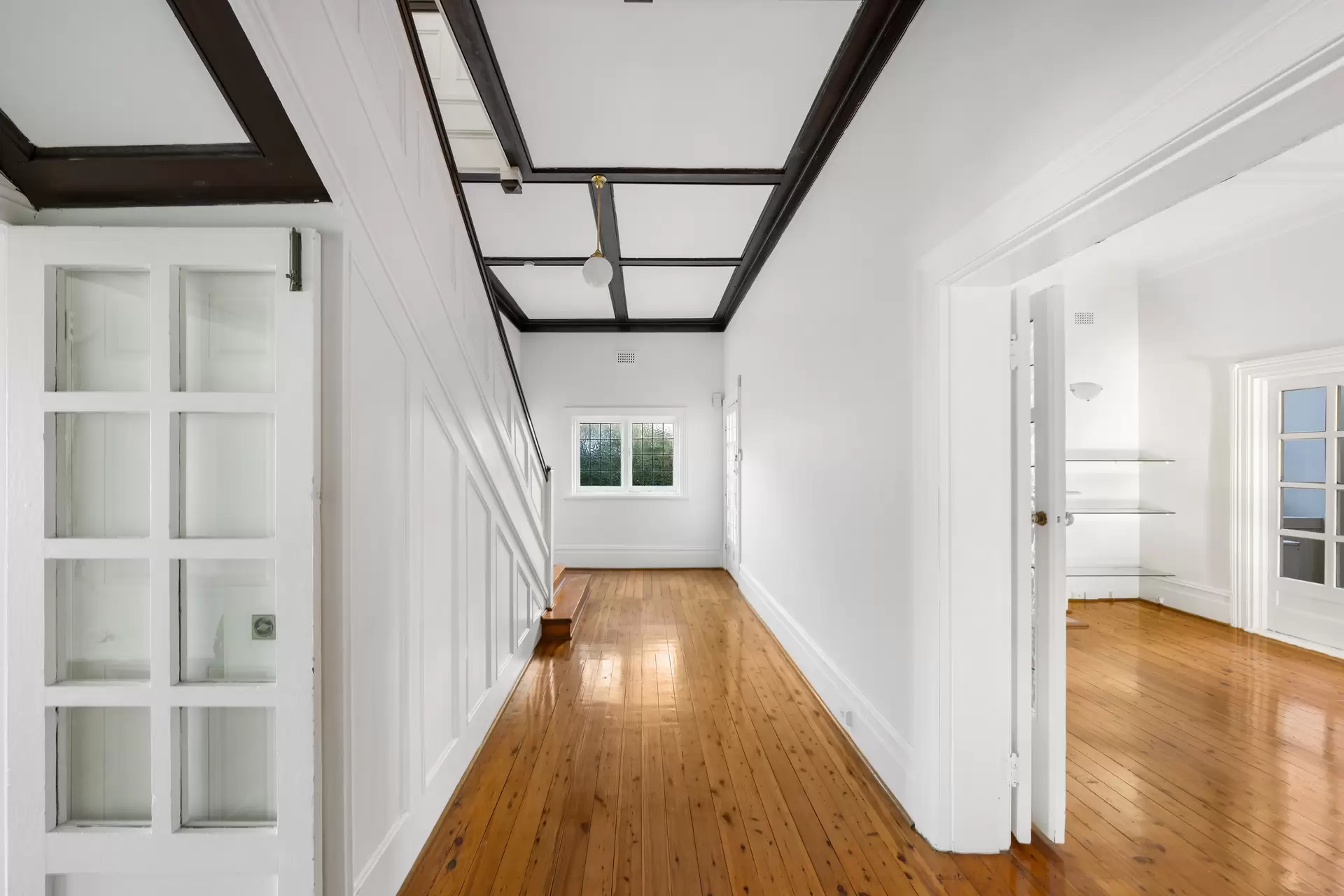 31 Wunulla Road, Point Piper Sold by Sydney Sotheby's International Realty - image 1