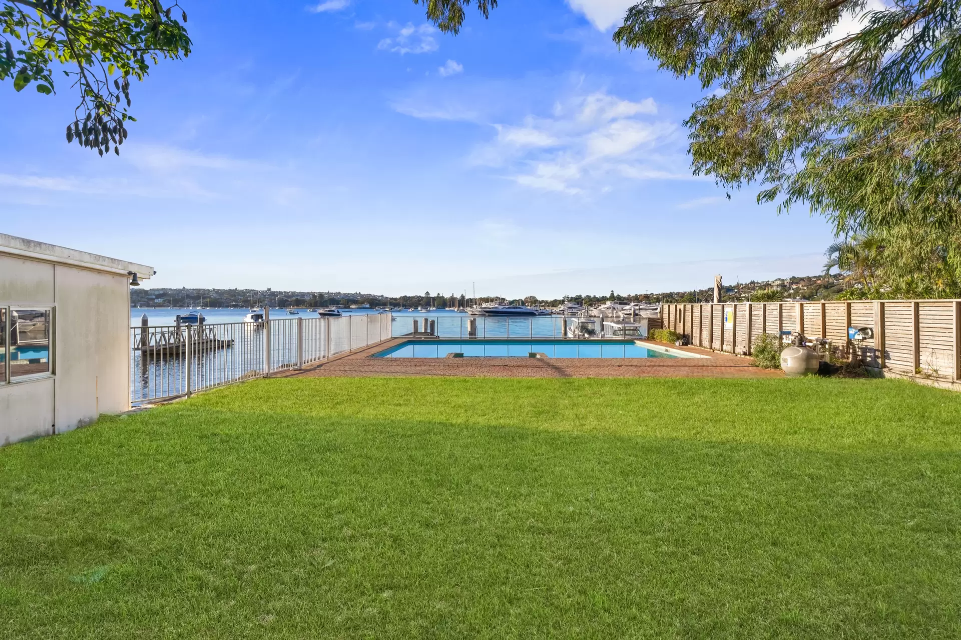 31 Wunulla Road, Point Piper Sold by Sydney Sotheby's International Realty - image 1