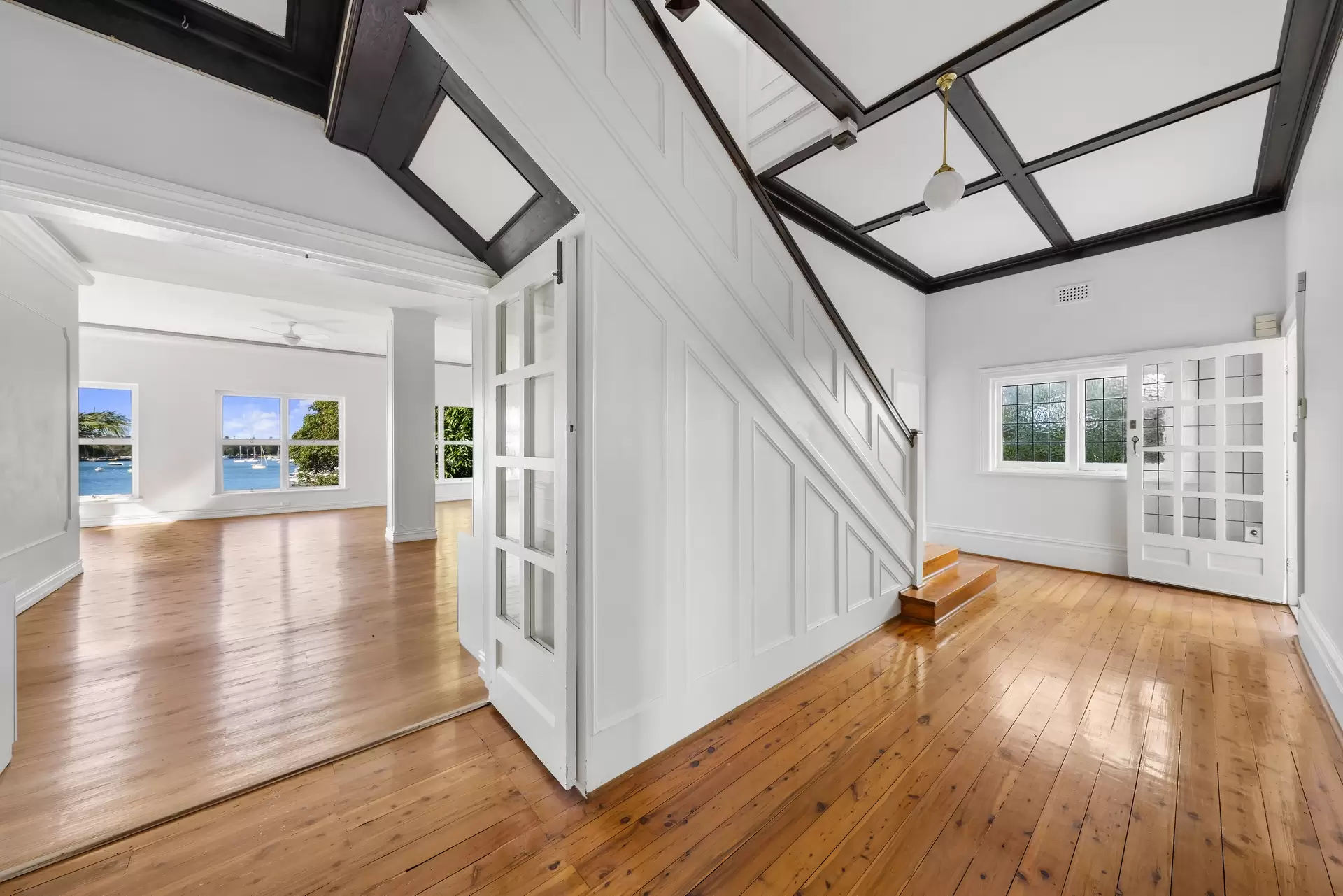 31 Wunulla Road, Point Piper Sold by Sydney Sotheby's International Realty - image 1