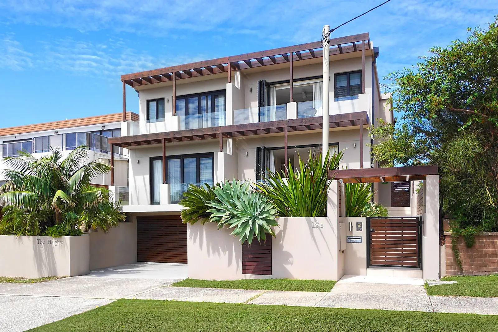 18a Napier Street, Dover Heights Sold by Sydney Sotheby's International Realty - image 1