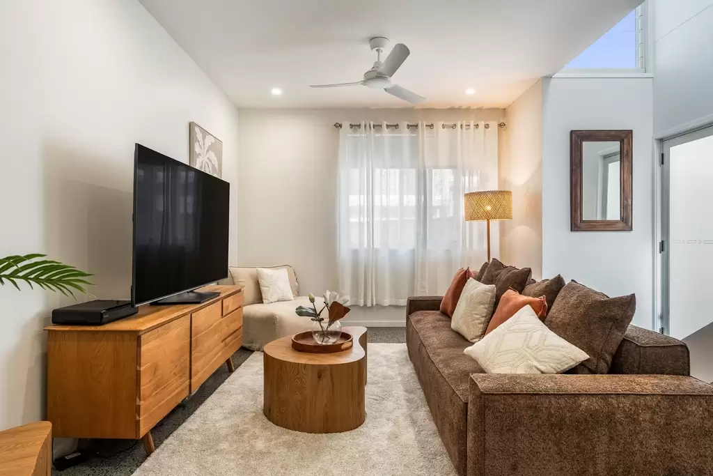 2/113 Paterson Street, Byron Bay Sold by Sydney Sotheby's International Realty