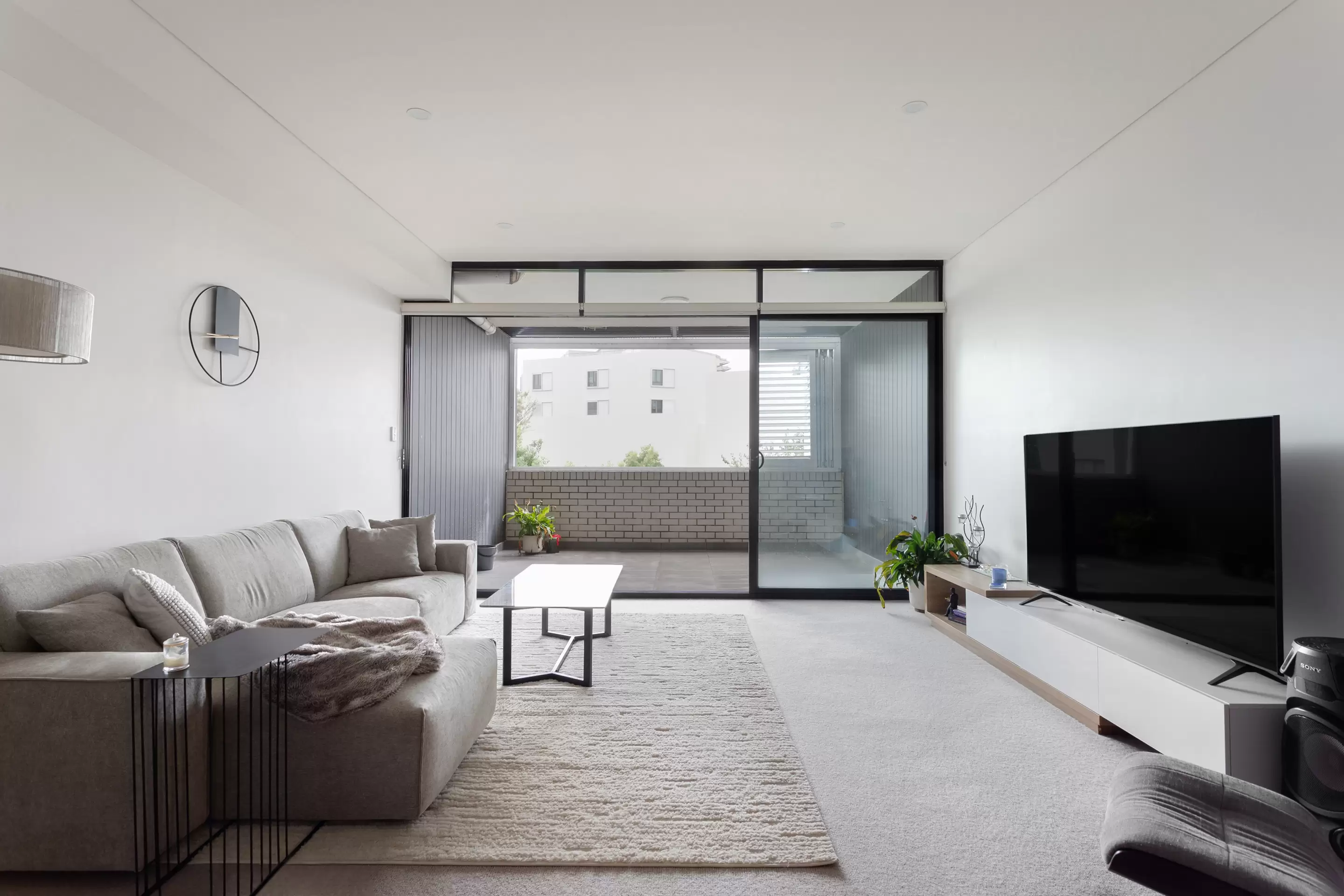 308/18 Neild Avenue, Darlinghurst Sold by Sydney Sotheby's International Realty - image 1