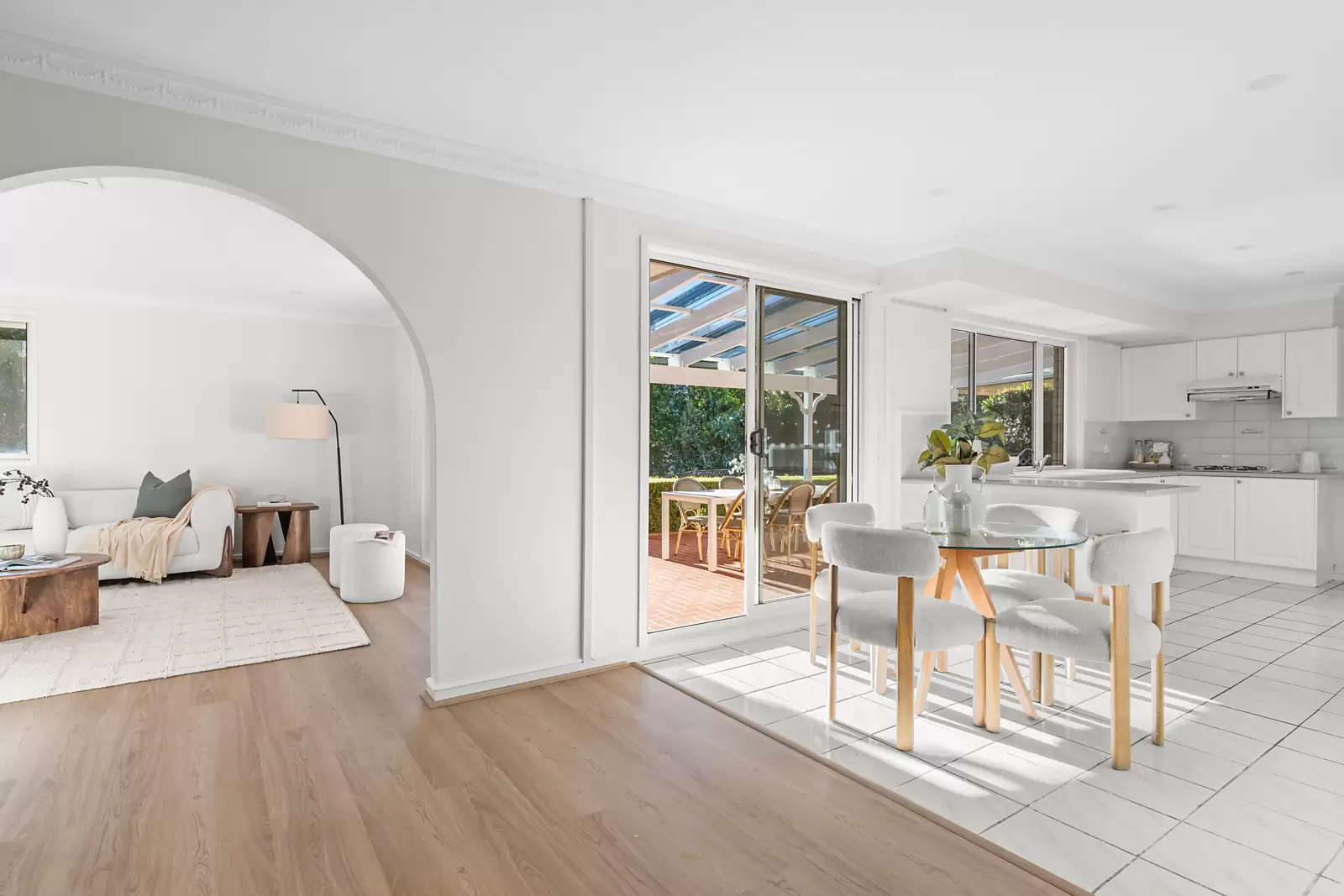 163 Highs Road, West Pennant Hills Sold by Sydney Sotheby's International Realty - image 3