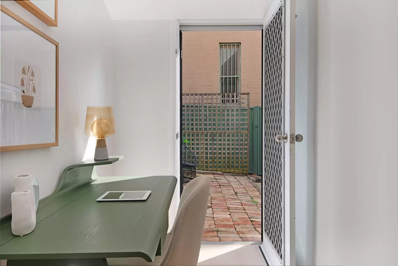 5 Lyndhurst Street, Glebe Sold by Sydney Sotheby's International Realty - image 8