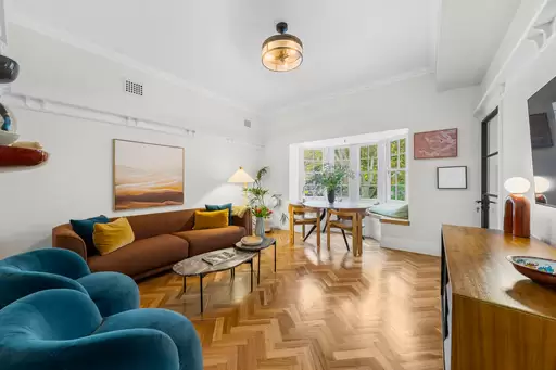 9 / 28 Onslow Avenue, Elizabeth Bay Leased by Sydney Sotheby's International Realty