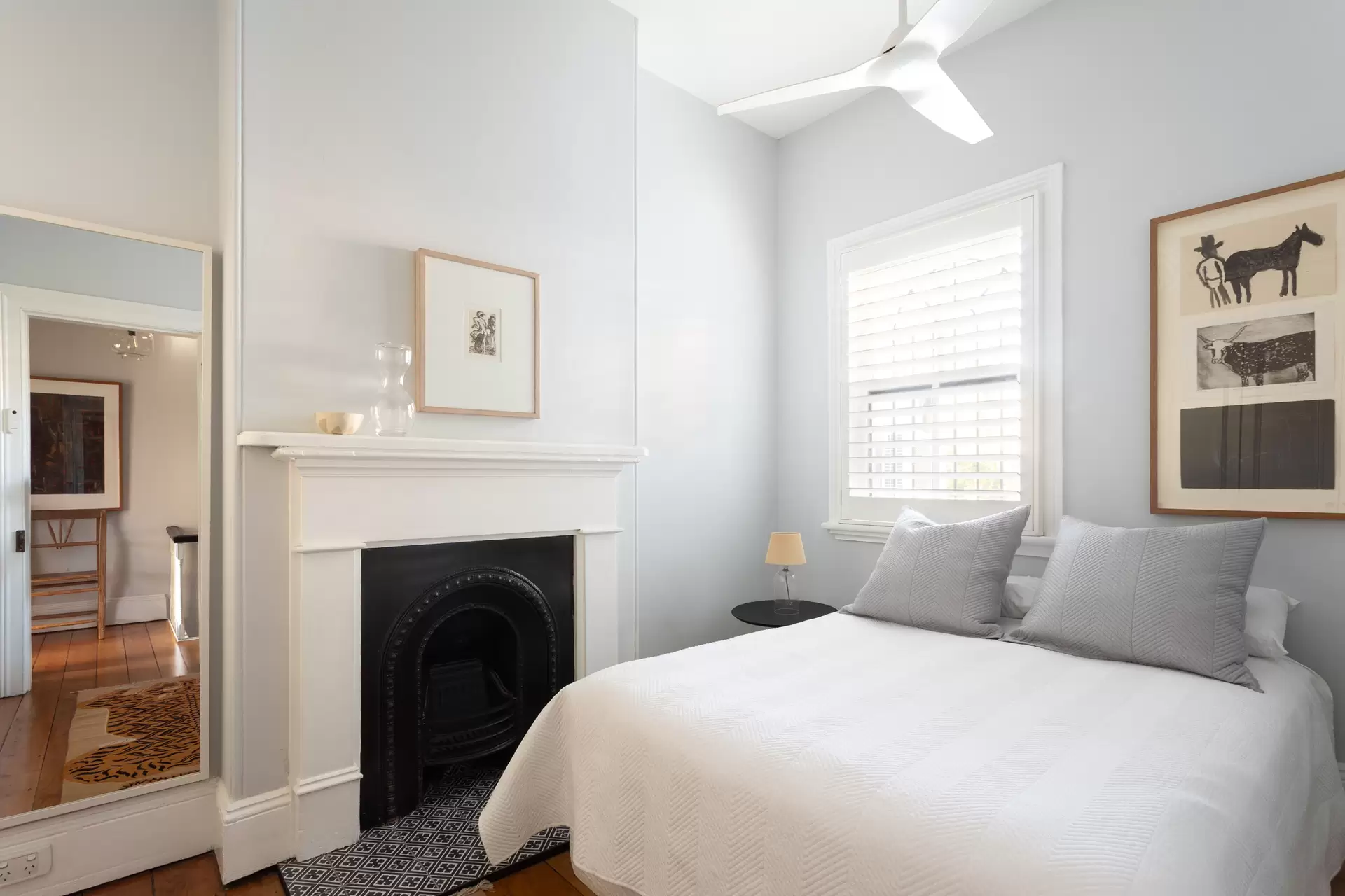 33 Mort Street, Surry Hills Sold by Sydney Sotheby's International Realty - image 1