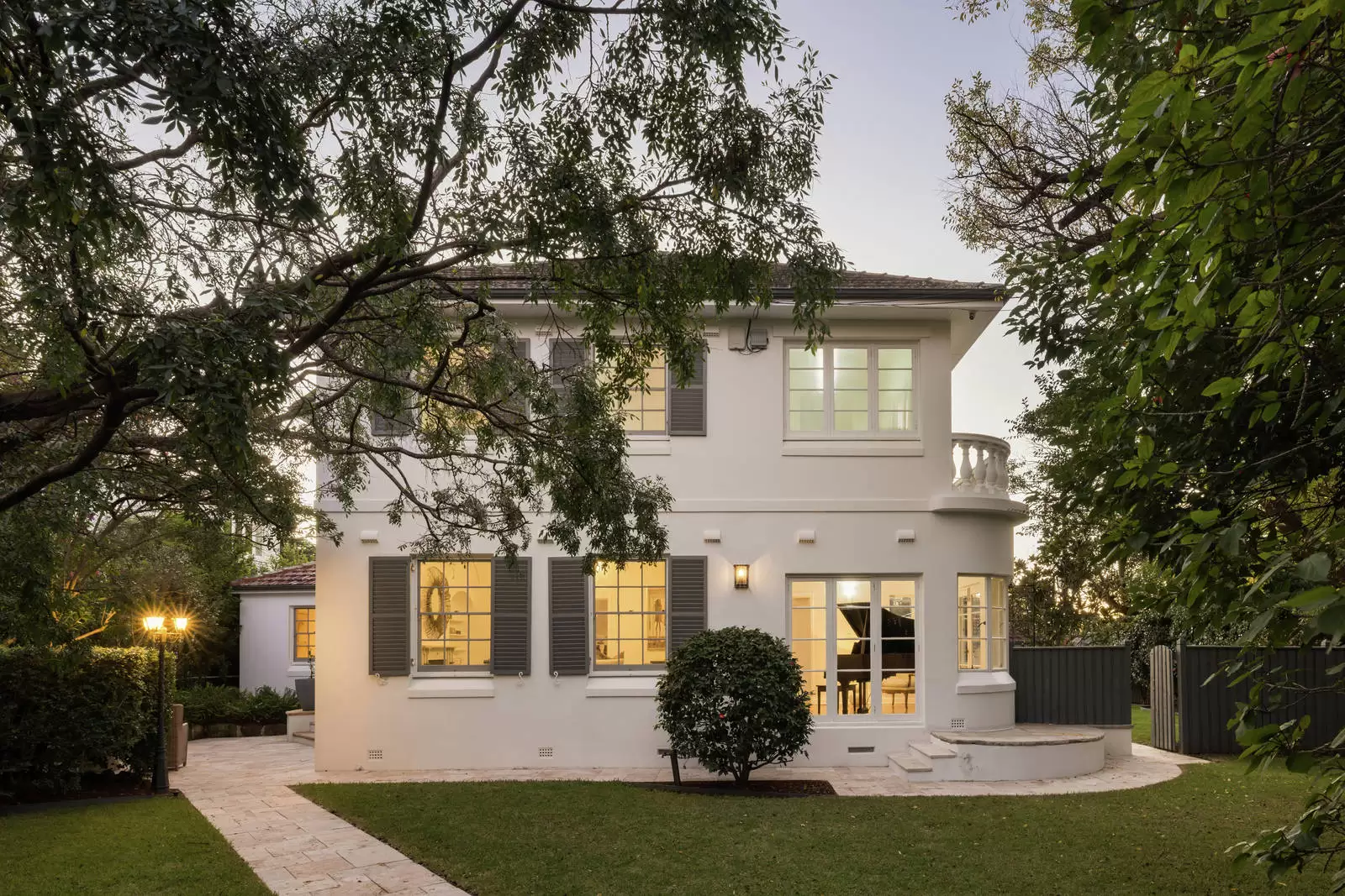 22 Clanville Road, Roseville Sold by Sydney Sotheby's International Realty - image 3
