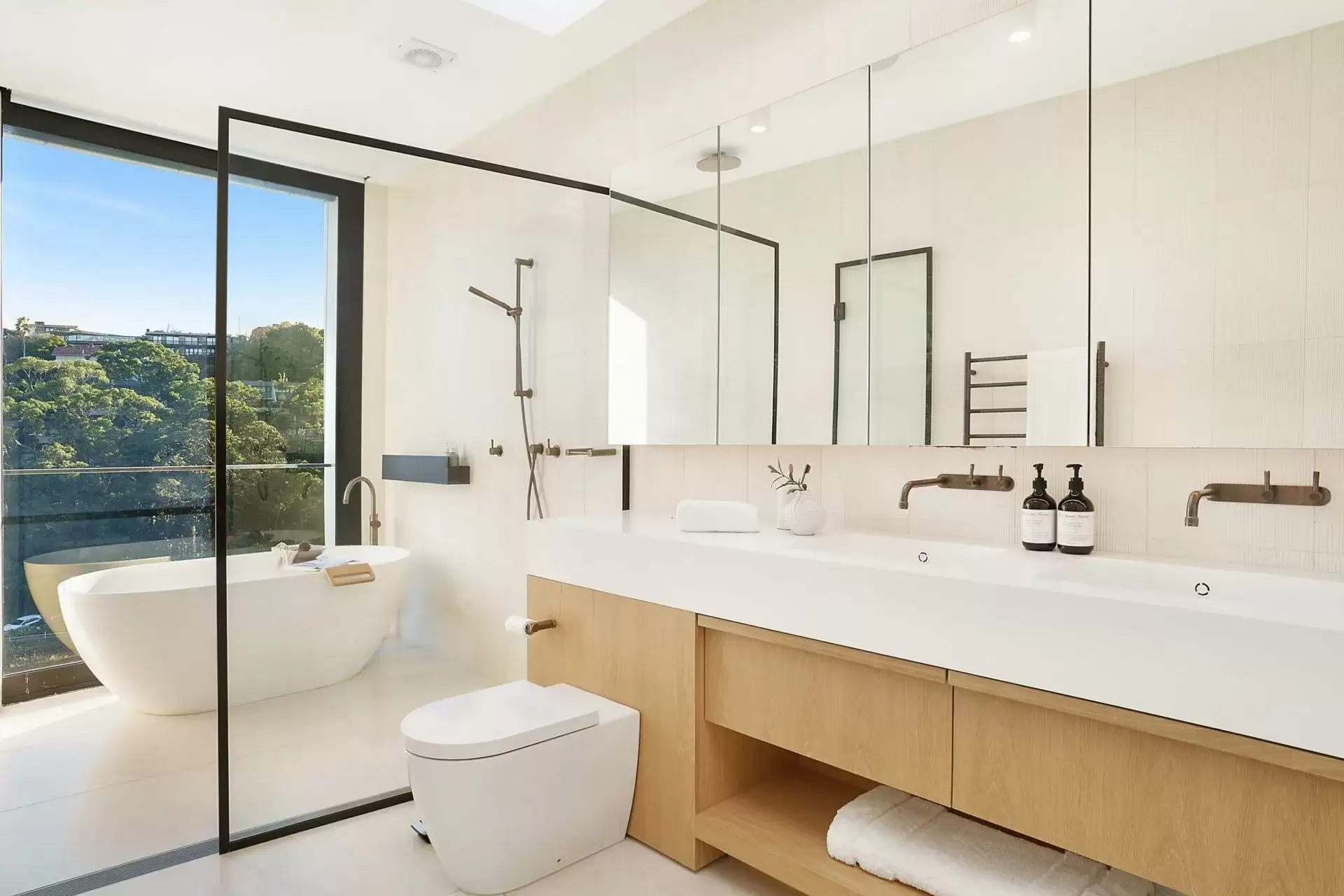 3A Avenue Road, Mosman Sold by Sydney Sotheby's International Realty - image 8