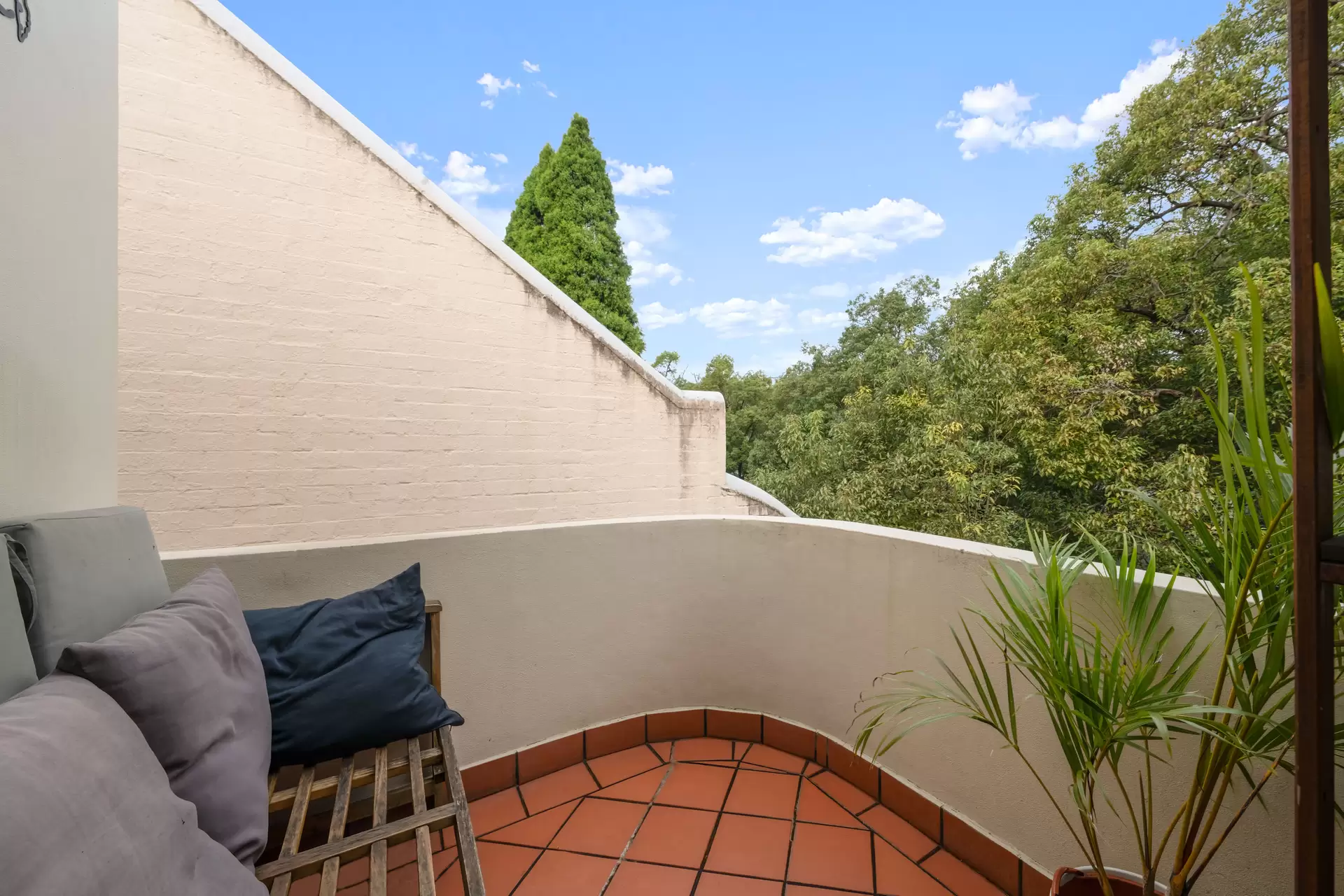 7 /31 South Avenue, Double Bay Leased by Sydney Sotheby's International Realty - image 1