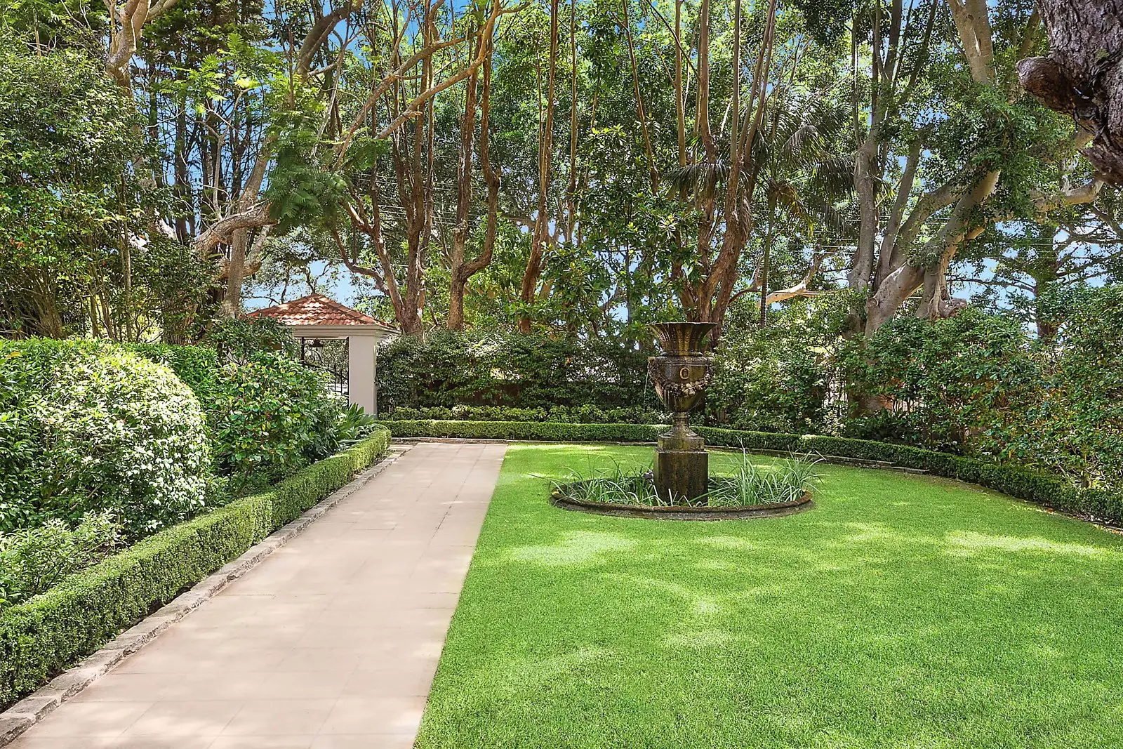 21 Kambala Road, Bellevue Hill Sold by Sydney Sotheby's International Realty - image 2