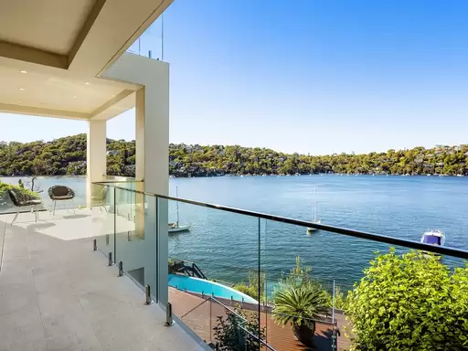 308 Edinburgh Road, Castlecrag Sold by Sydney Sotheby's International Realty