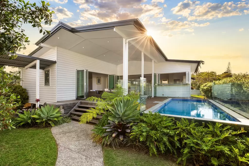 61 Tennyson Street, Byron Bay For Sale by Sydney Sotheby's International Realty