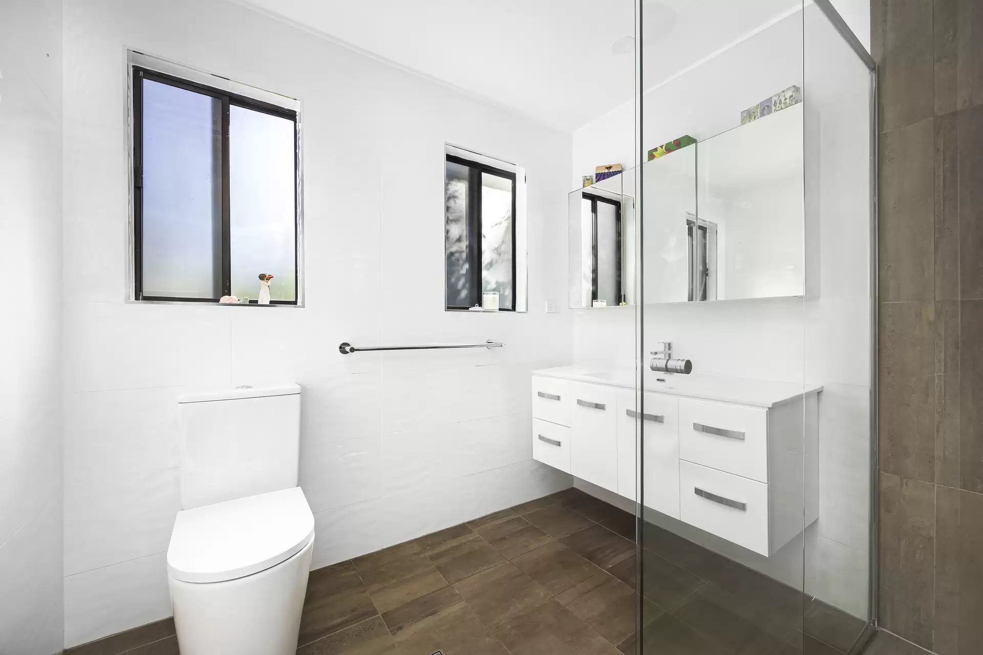 4 Neil Street, Bundeena Sold by Sydney Sotheby's International Realty - image 6