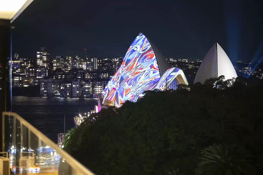 1102/71 Macquarie Street, Sydney Leased by Sydney Sotheby's International Realty