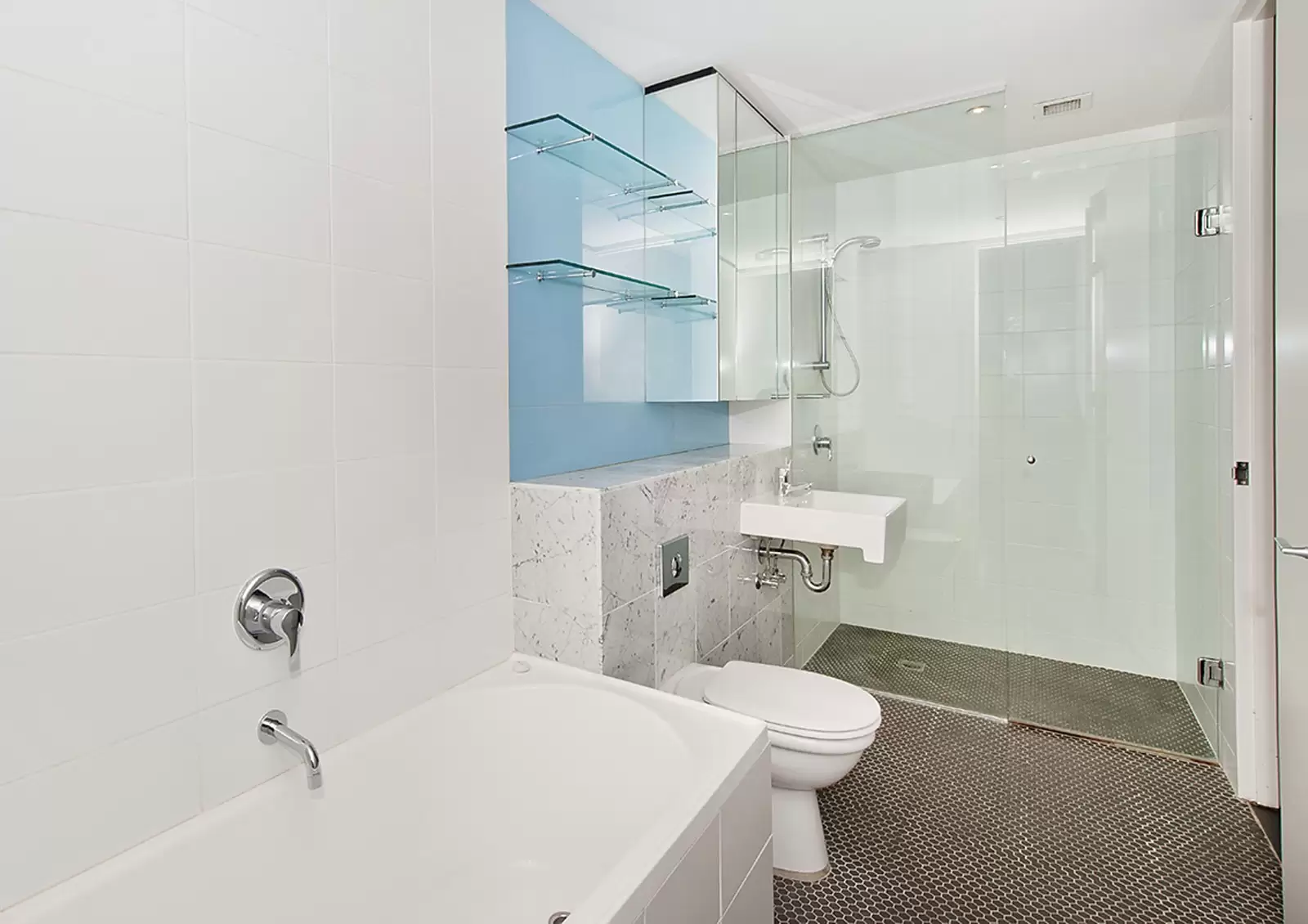 5109/8 Alexandra Drive, Camperdown Leased by Sydney Sotheby's International Realty - image 4