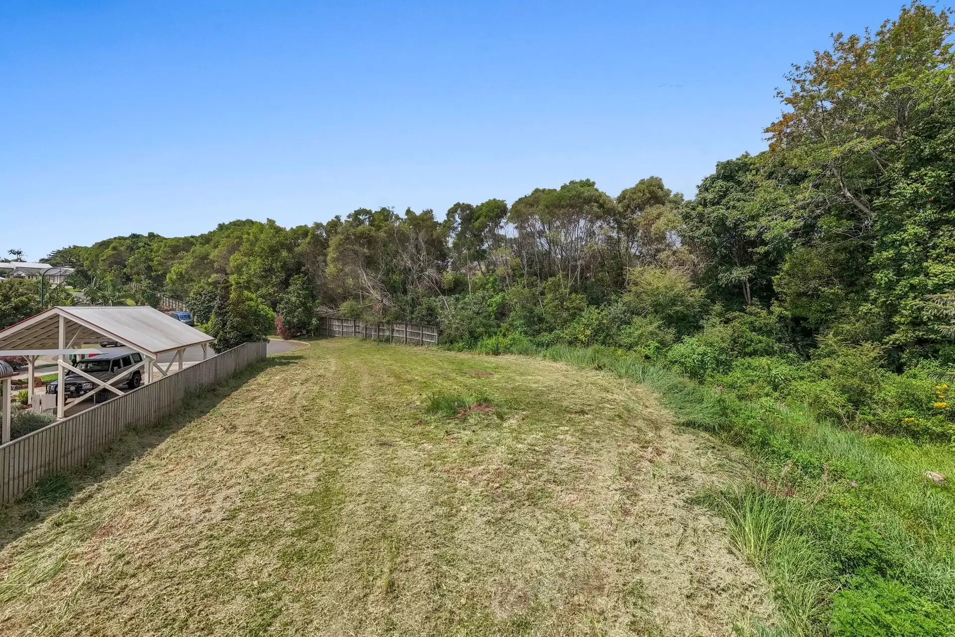 52 Blackwood Crescent, Bangalow Auction by Sydney Sotheby's International Realty - image 4