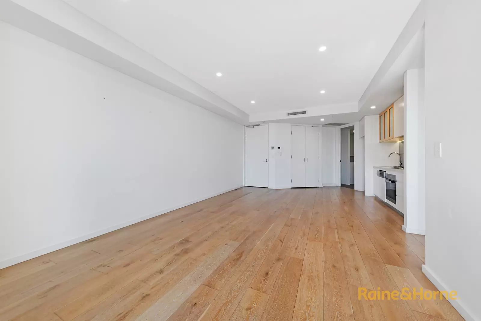 316/1 Wattle Crescent, Pyrmont For Sale by Sydney Sotheby's International Realty - image 3