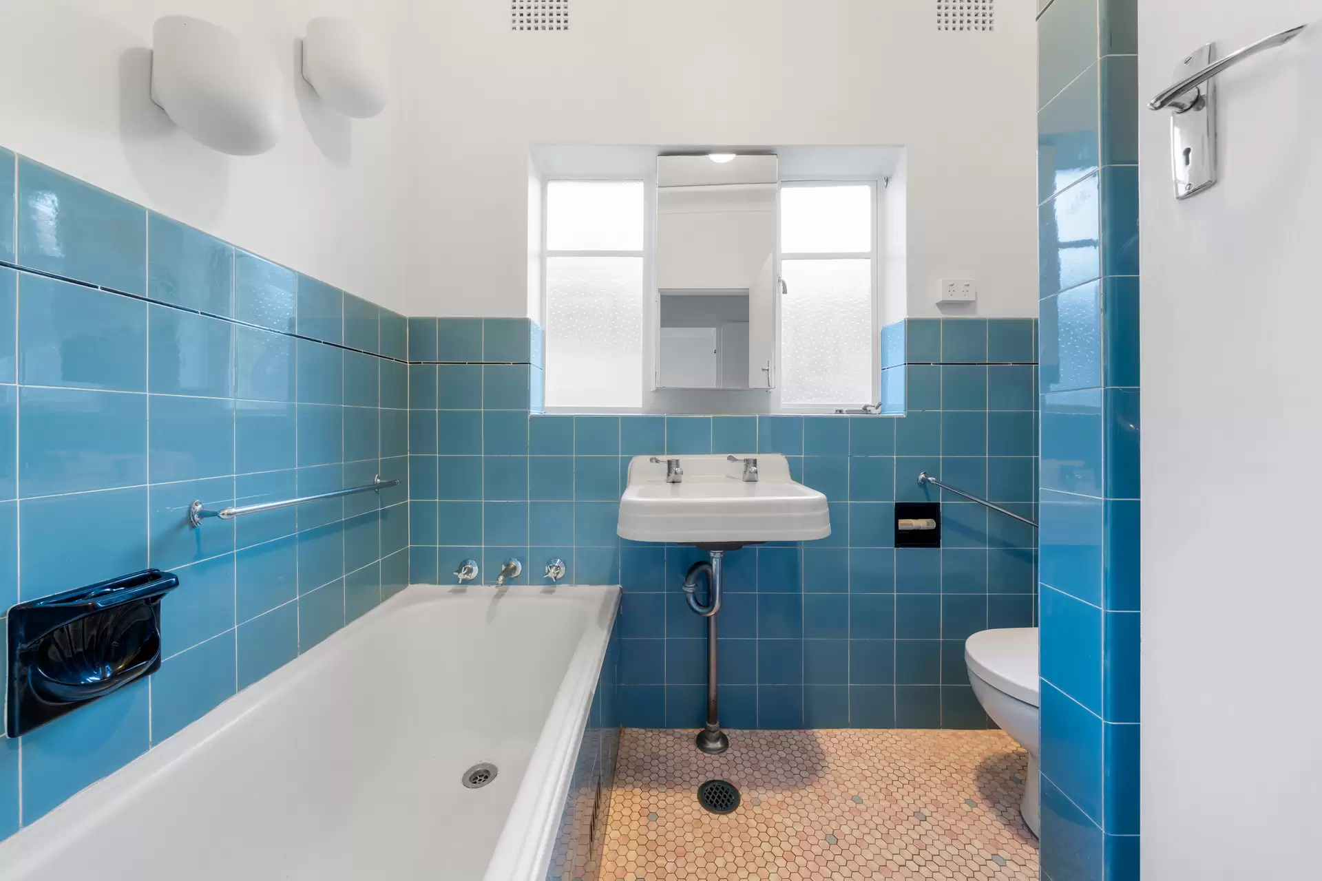 10/14 Stafford Street, Double Bay For Lease by Sydney Sotheby's International Realty - image 1