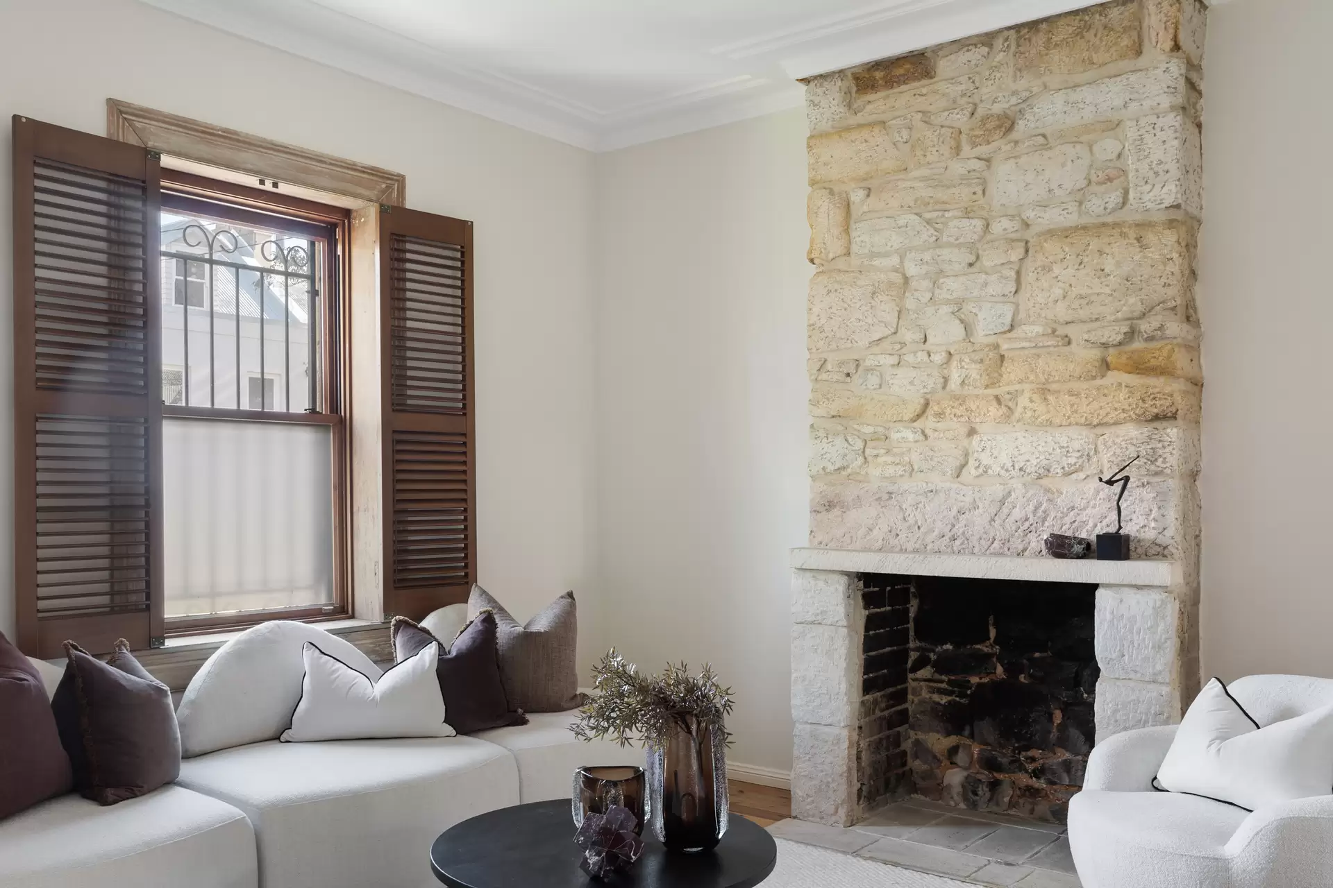 212 Palmer Street, Darlinghurst Sold by Sydney Sotheby's International Realty - image 1