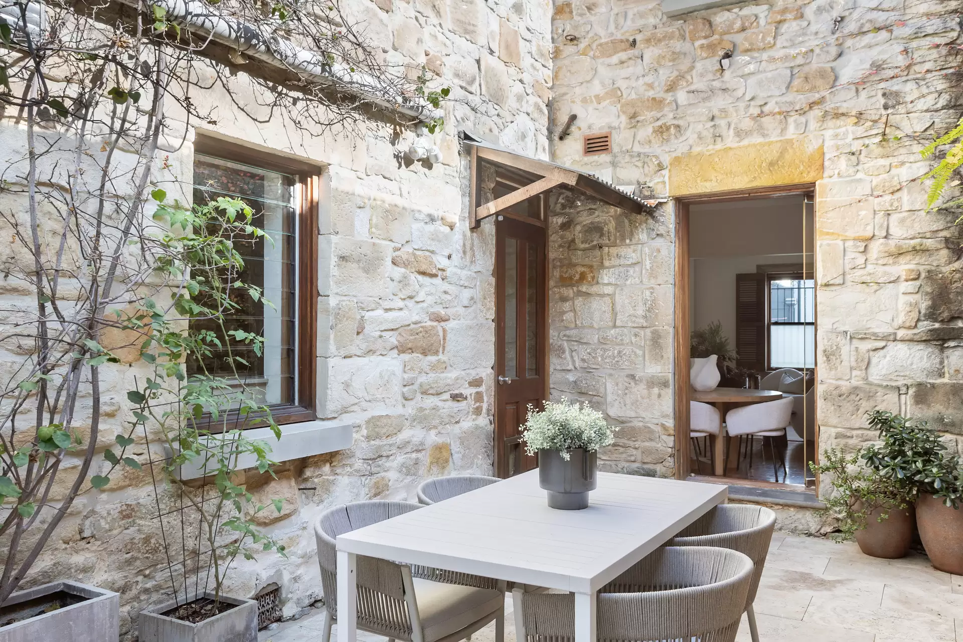 212 Palmer Street, Darlinghurst Sold by Sydney Sotheby's International Realty - image 1