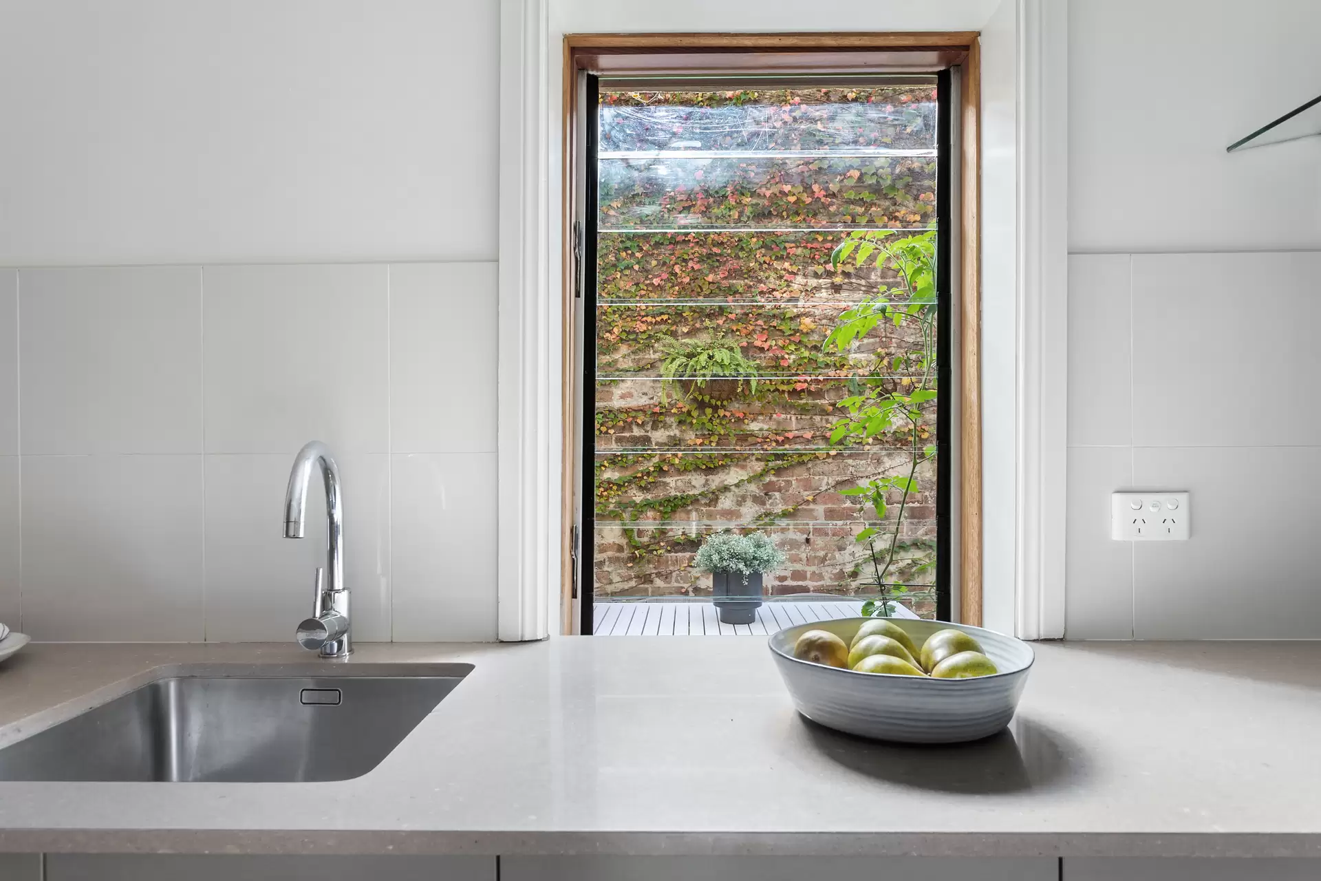 212 Palmer Street, Darlinghurst Sold by Sydney Sotheby's International Realty - image 1