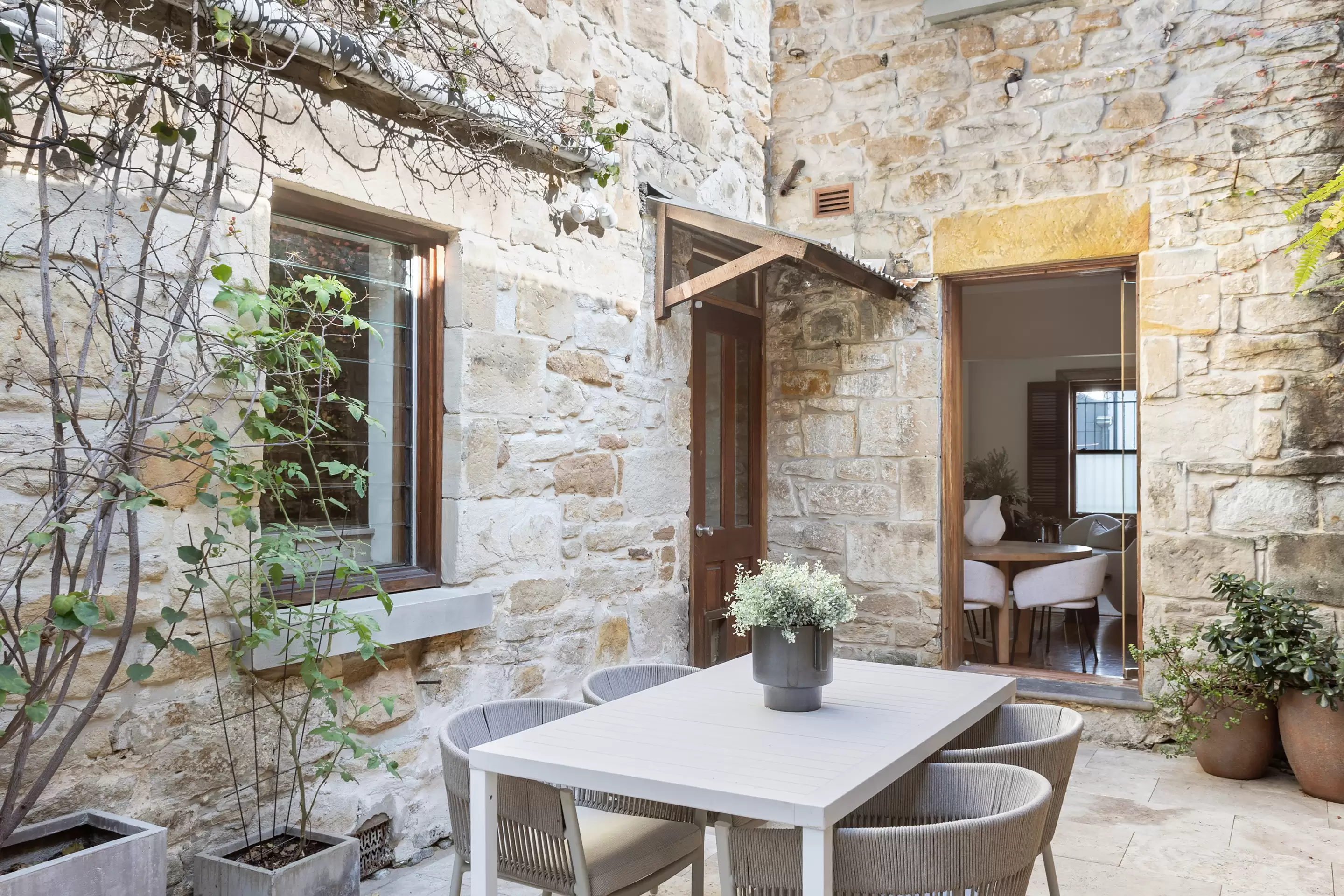 212 Palmer Street, Darlinghurst Sold by Sydney Sotheby's International Realty - image 1