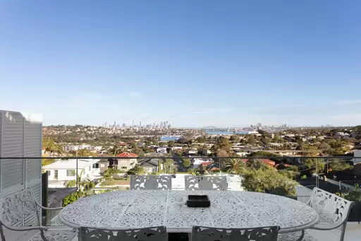 53 Portland Street, Dover Heights For Sale by Sydney Sotheby's International Realty