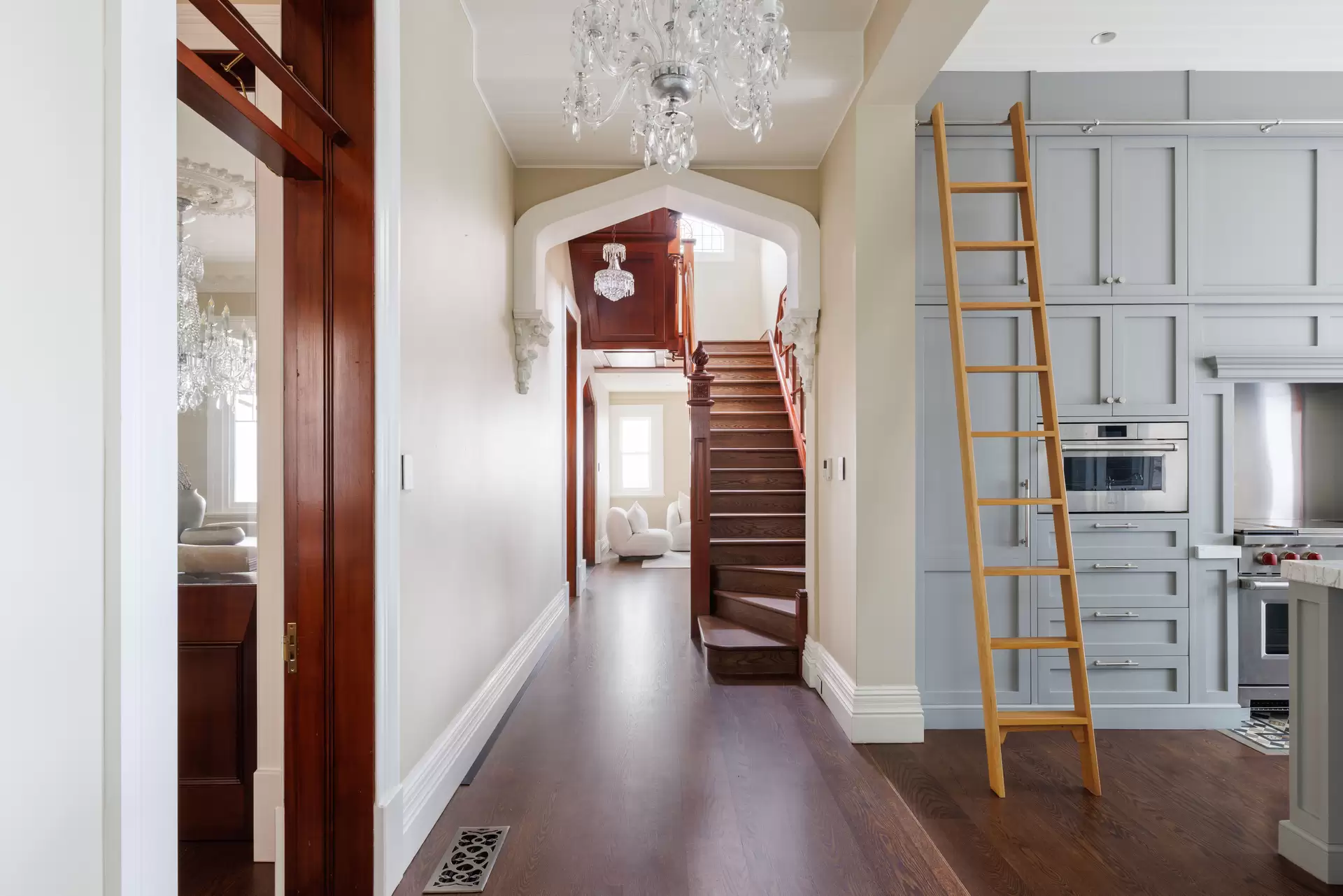 24 Pearson Street, Balmain East Auction by Sydney Sotheby's International Realty - image 1