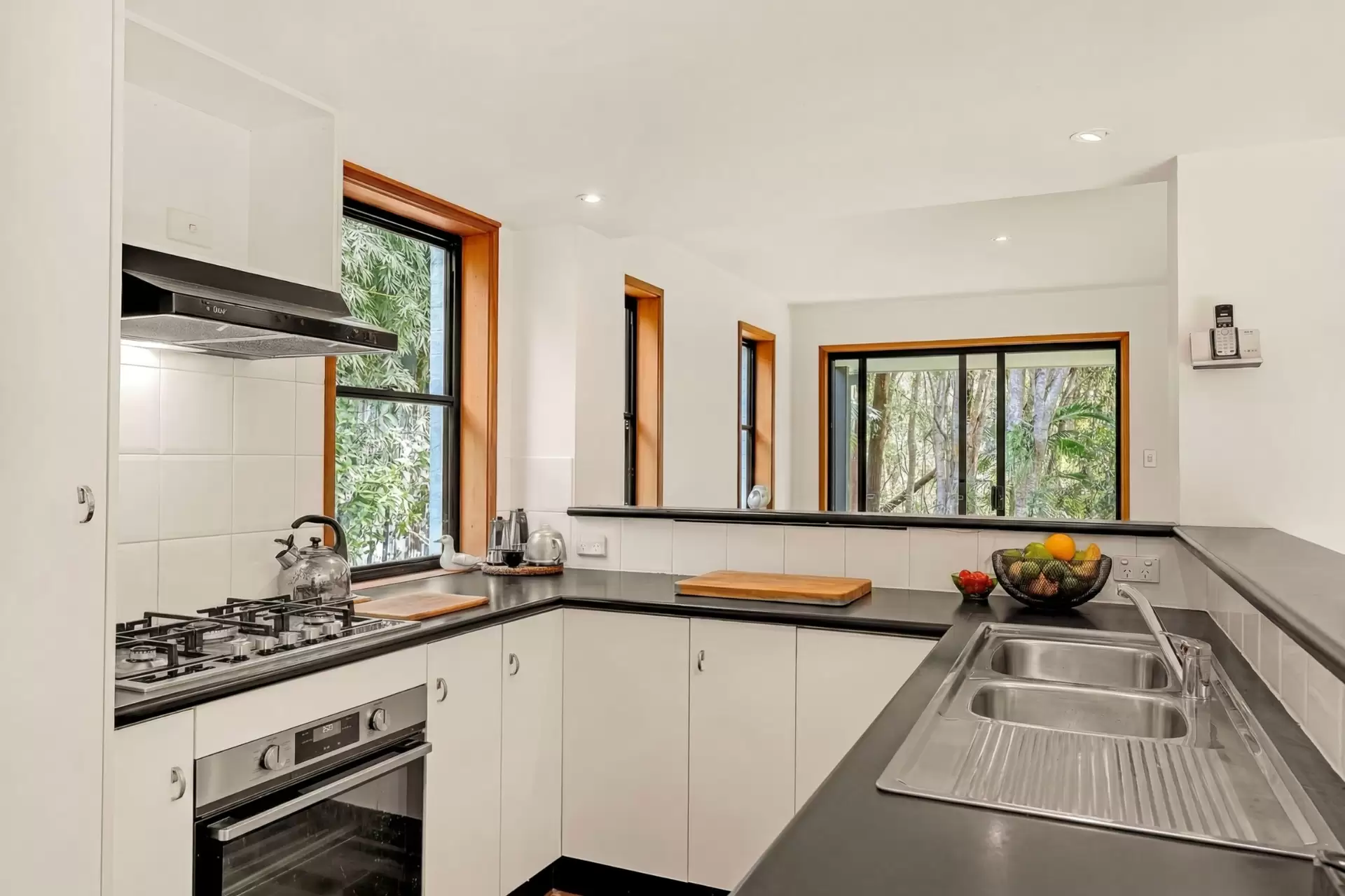 24 Oakland Court, Byron Bay Auction by Sydney Sotheby's International Realty - image 11