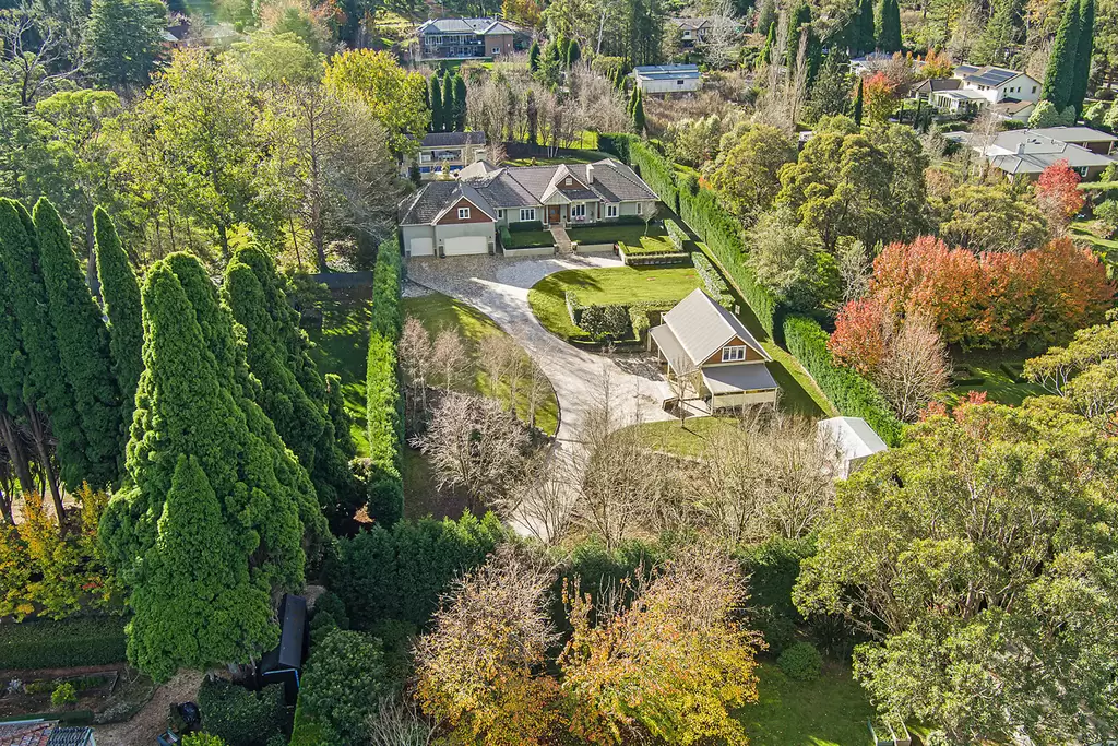 11 Myosotis Street, Bowral For Sale by Sydney Sotheby's International Realty