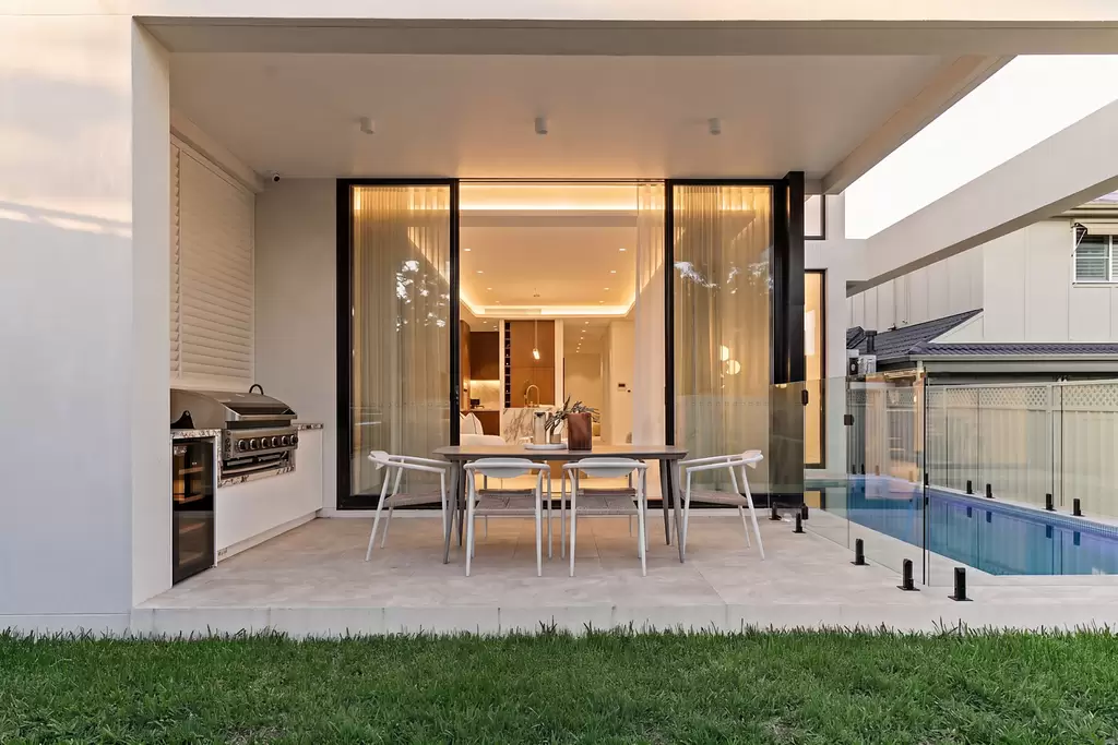 8a Como Street, Blakehurst For Sale by Sydney Sotheby's International Realty