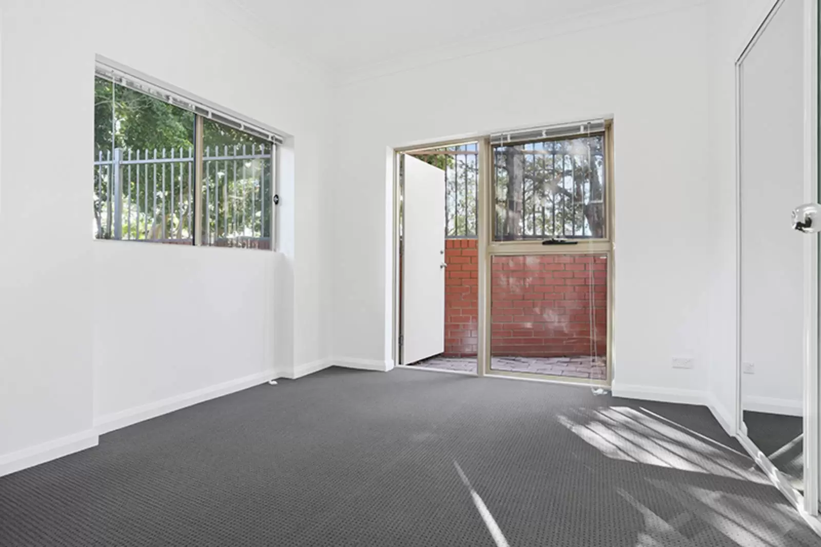5/16-18 Franklyn Street, Glebe Leased by Sydney Sotheby's International Realty - image 7