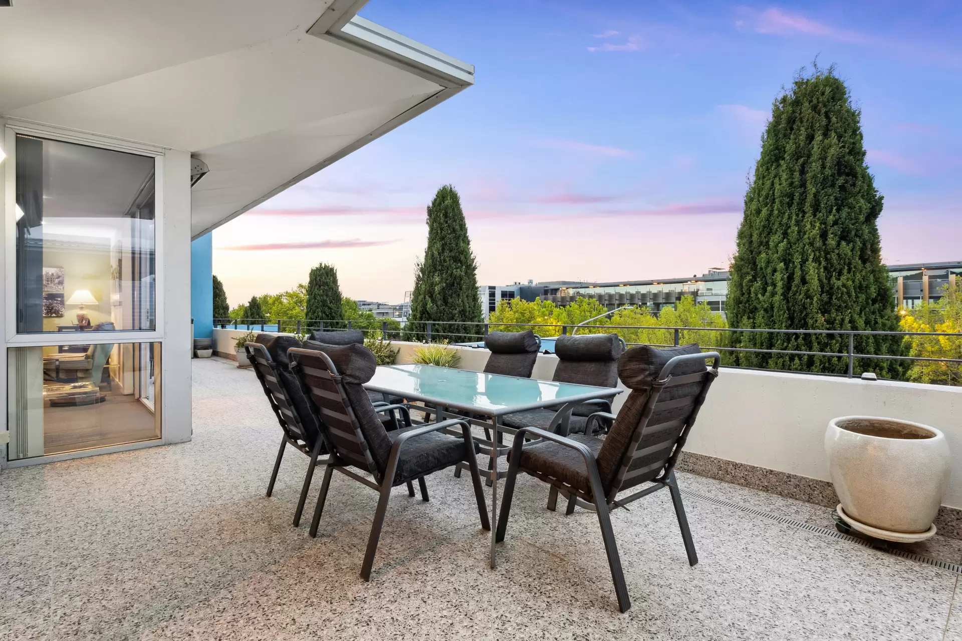 20/58 Wentworth Avenue, Kingston Sold by Sydney Sotheby's International Realty - image 1