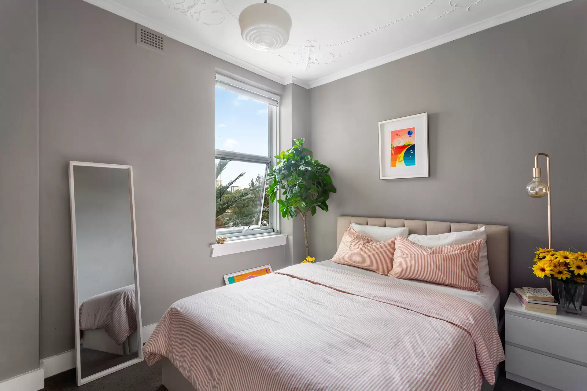 5 Wylde Street, Potts Point For Sale by Sydney Sotheby's International Realty - image 1