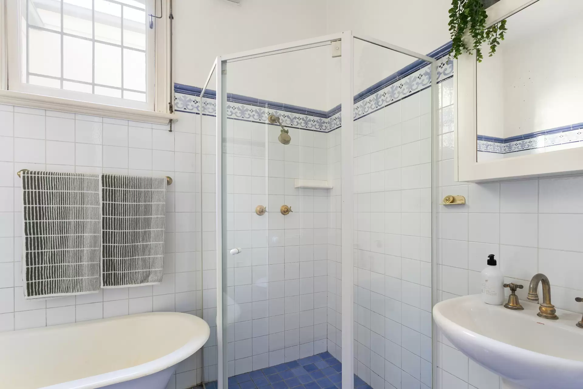 21 Stafford Street, Paddington Leased by Sydney Sotheby's International Realty - image 1