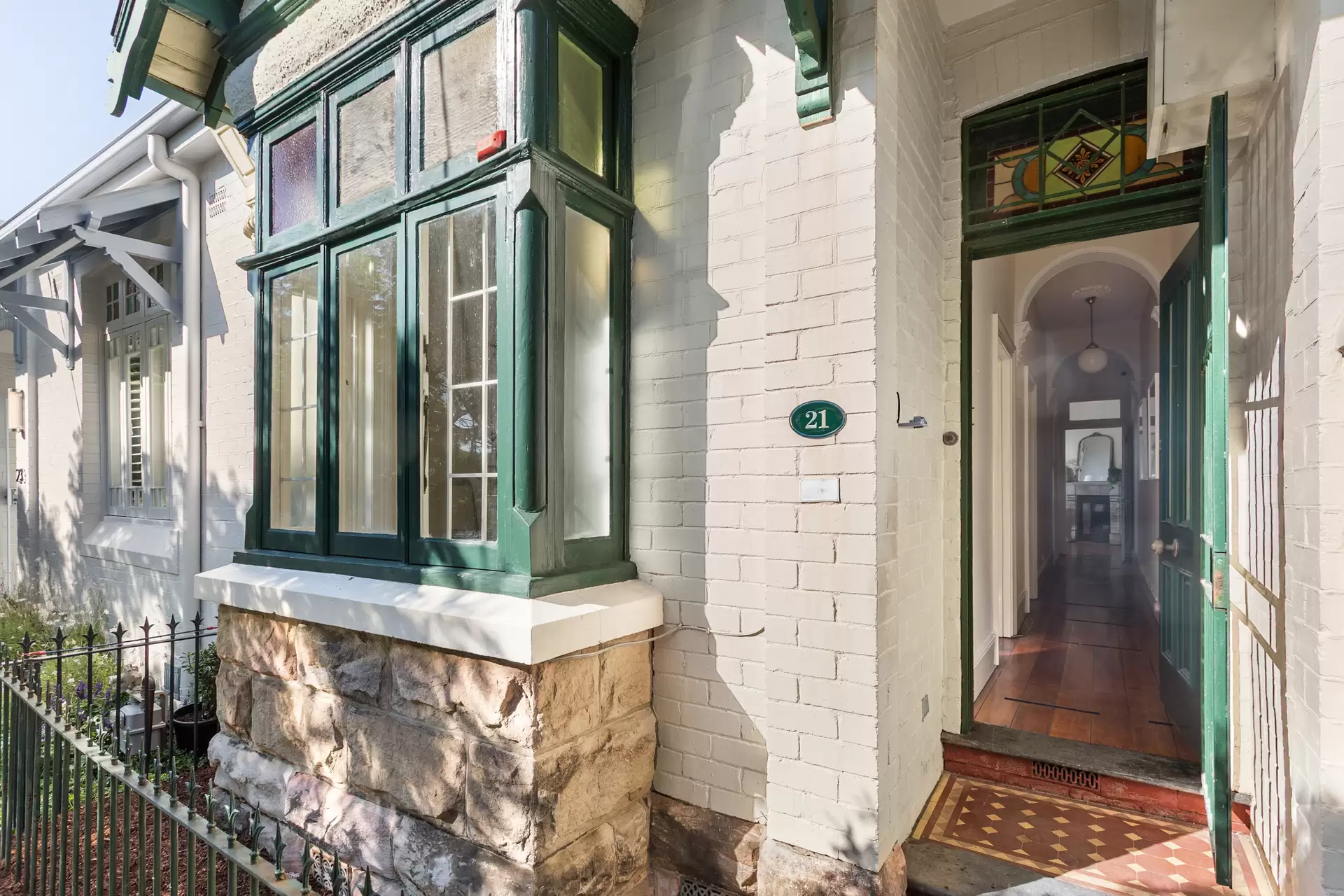 21 Stafford Street, Paddington Leased by Sydney Sotheby's International Realty - image 1