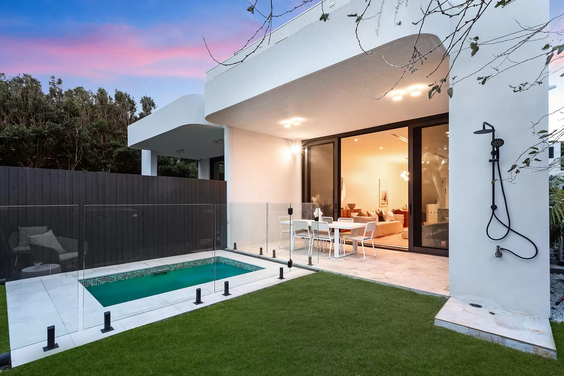 2A Andrew Street, Clovelly Sold by Sydney Sotheby's International Realty - image 1