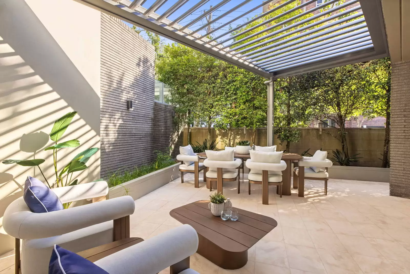 1/1 Leura Road, Double Bay Leased by Sydney Sotheby's International Realty - image 2