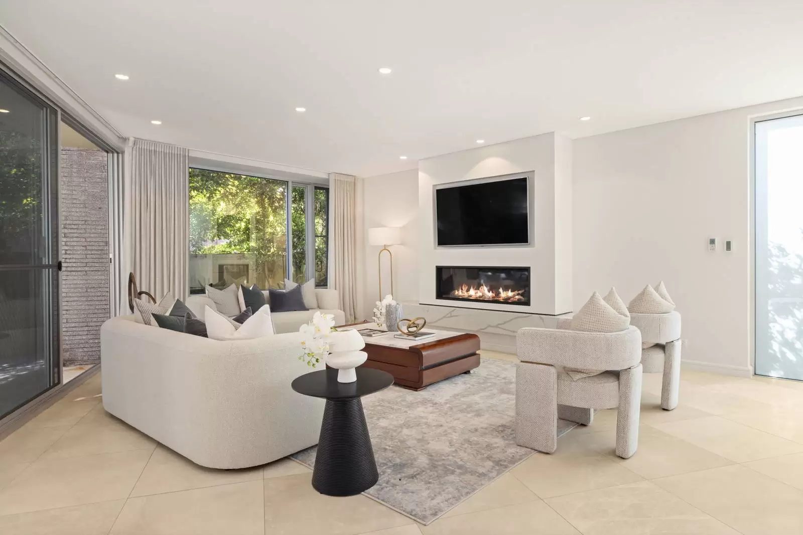 1/1 Leura Road, Double Bay Leased by Sydney Sotheby's International Realty - image 3
