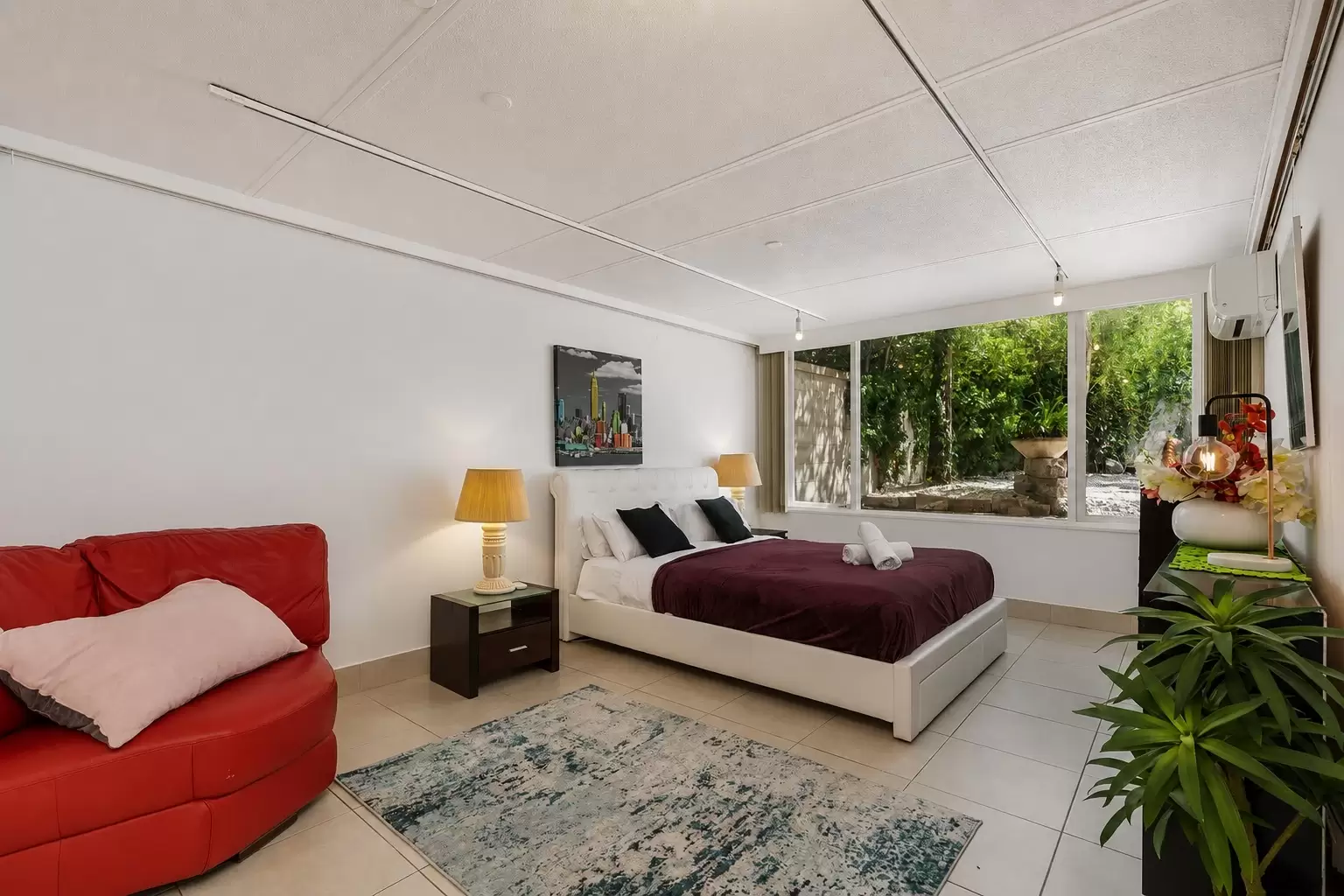 10 Schlich Street, Yarralumla For Sale by Sydney Sotheby's International Realty - image 8