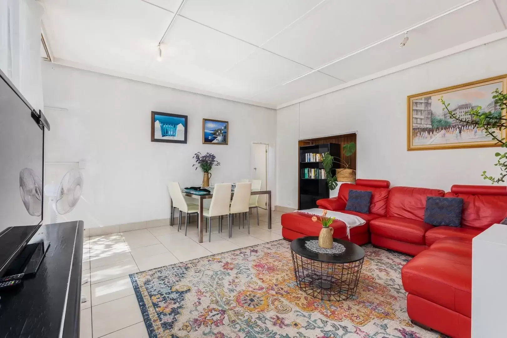 10 Schlich Street, Yarralumla For Sale by Sydney Sotheby's International Realty - image 10