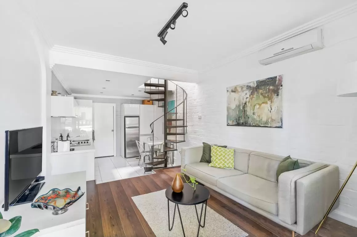 177 Crown Street, Darlinghurst For Sale by Sydney Sotheby's International Realty - image 2